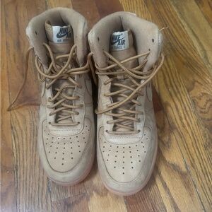 Nike High Top Sneakers in Brown